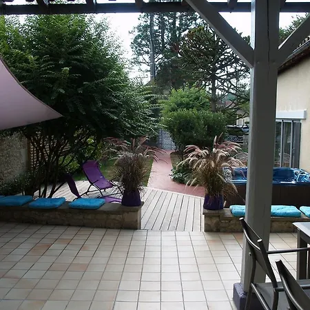 Le Clos De La Bastide Bed & Breakfast