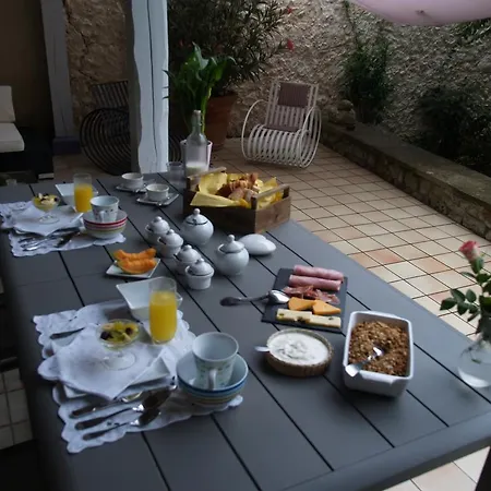 Le Clos De La Bastide Bed & Breakfast